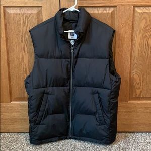 Gap Men’s Puffer Vest